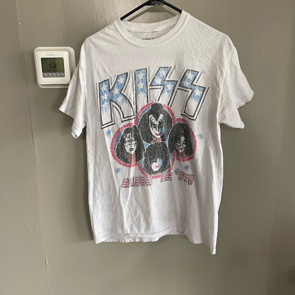KISS alive in 77 Tshirt size small